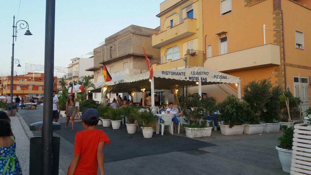 טראפטו Apartments On Promenade מראה חיצוני תמונה